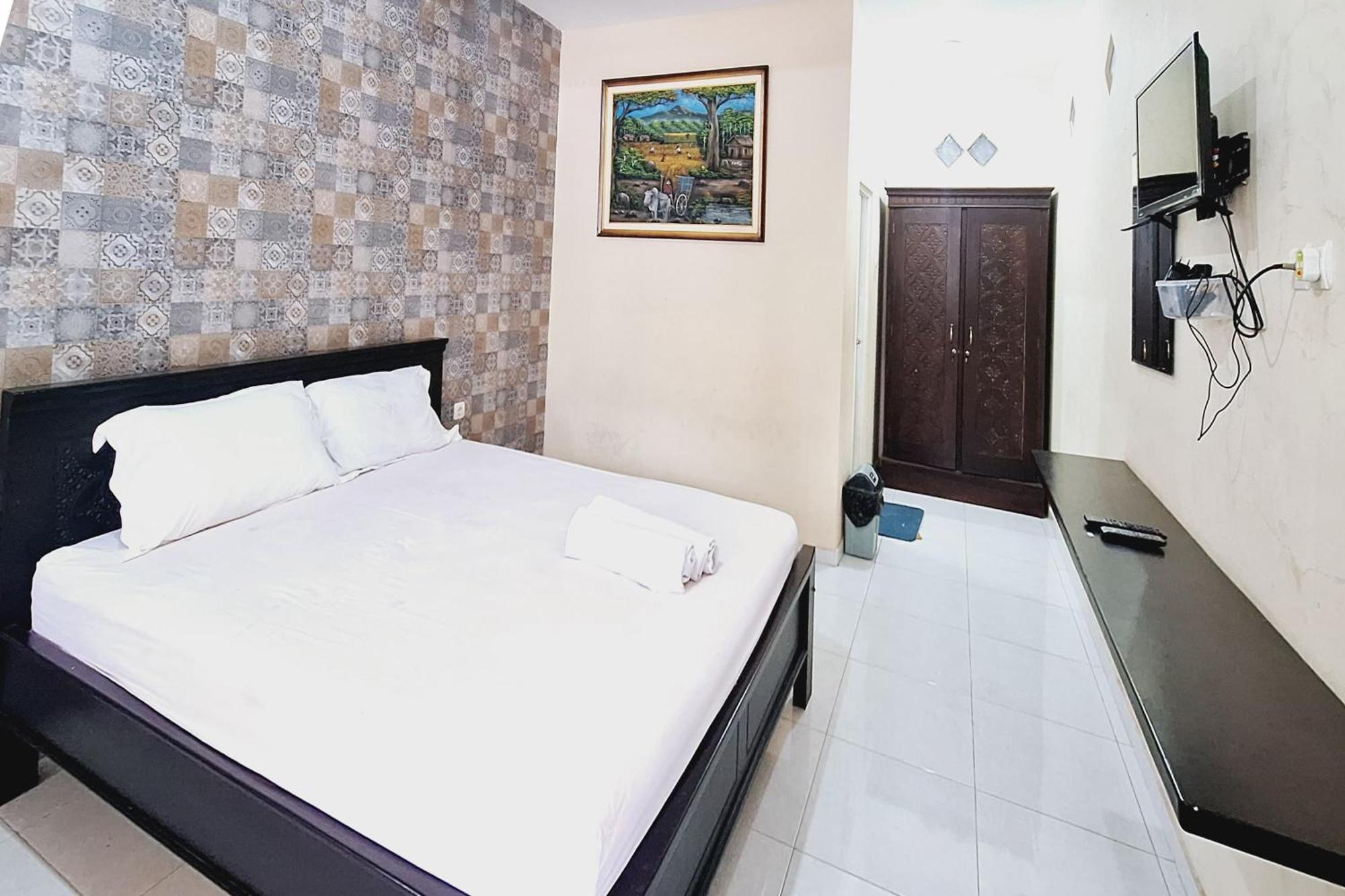Villa Bukit Bunga Syariah Redpartner Pacet Mojokerto Zewnętrze zdjęcie